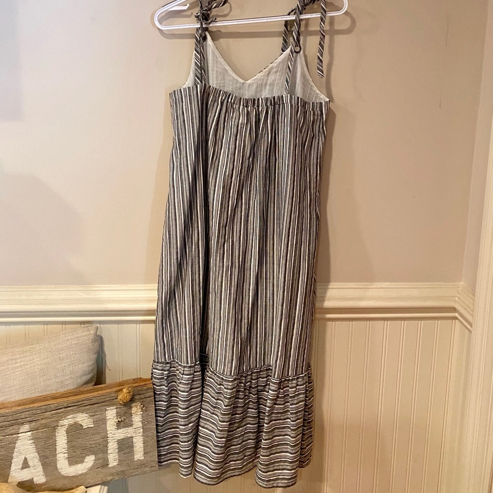 Doe & Rae Maxi Dress - Picture 6 of 6
